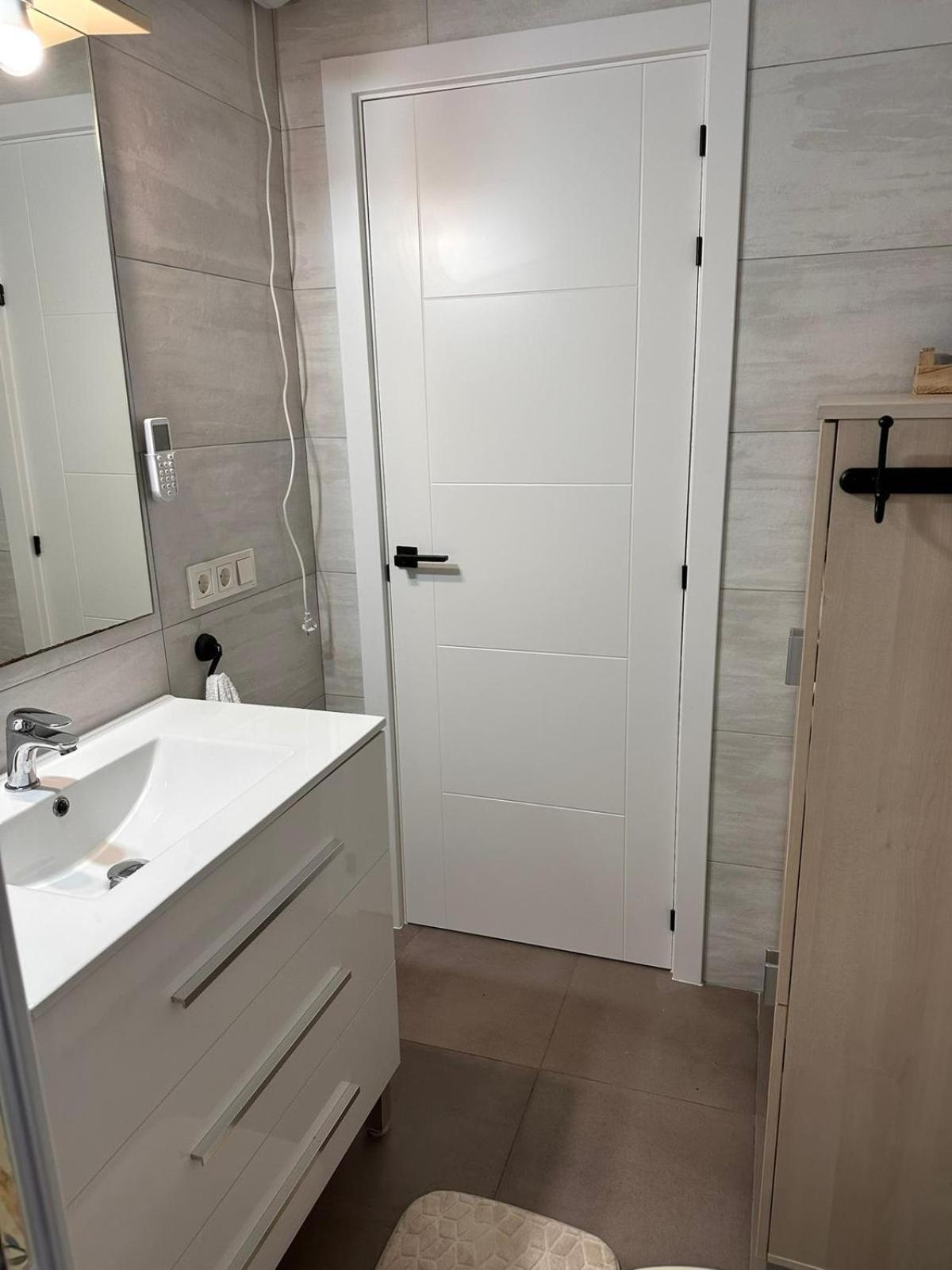 Happy Hideaway Apartment Alicante Exterior photo