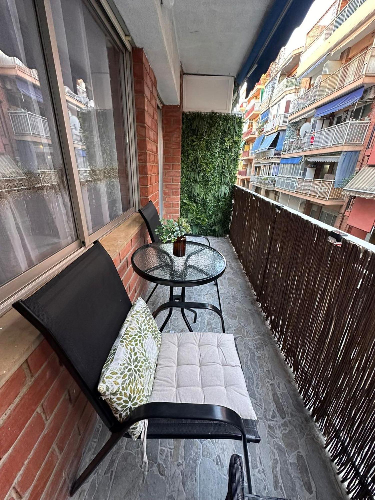 Happy Hideaway Apartment Alicante Exterior photo